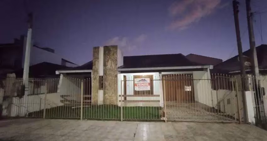 Casa com 3 quartos à venda na Rua Gravataí, 455, Centro, Esteio