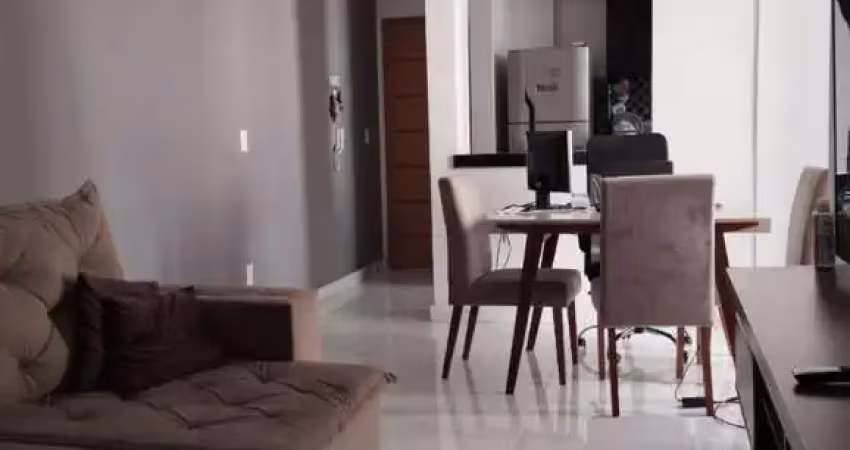 Apartamento com 02 quartos, próximo ao colégio joão paulo