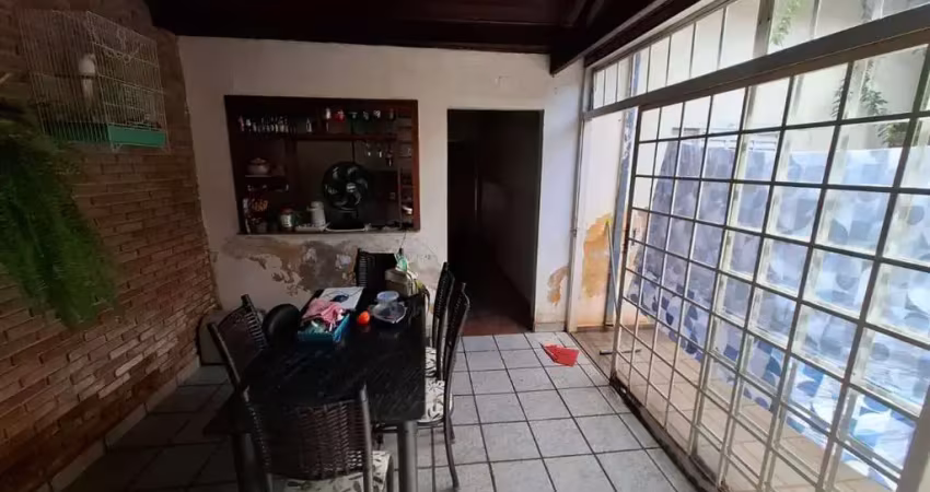 Casa à venda com potencial no campos elísios ribeirão preto