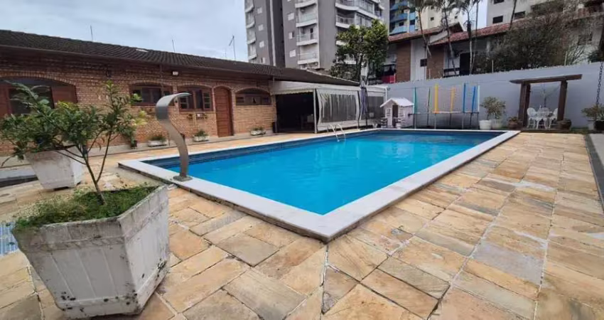 Excelente casa para venda no jd aruan, poucos metros do mar.