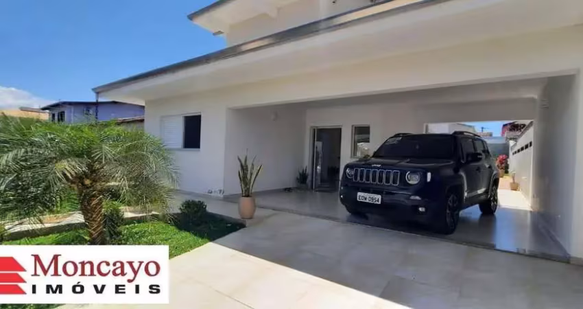 Sobrado para venda com design moderno no jardim britãnia, caraguatatuba