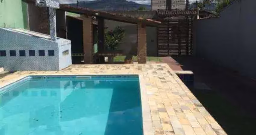 Casa para venda tipo edícula com piscina na praia das palmeiras, caraguatatuba