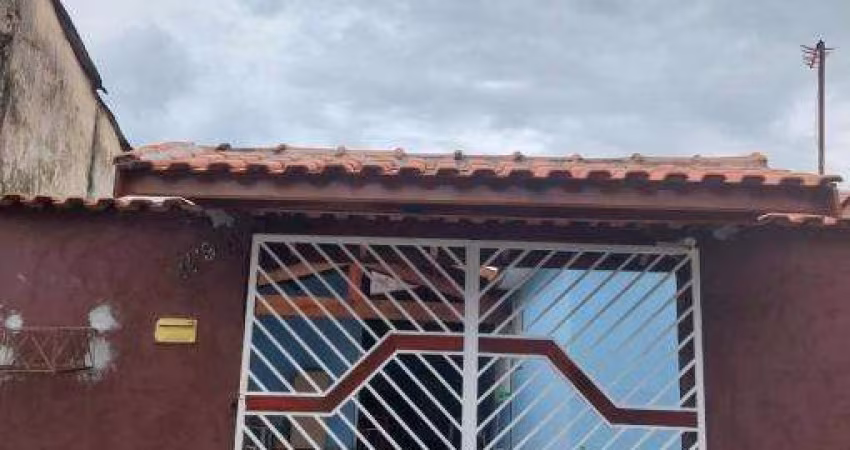 Casa em boa localização, perto da feira do rolo.