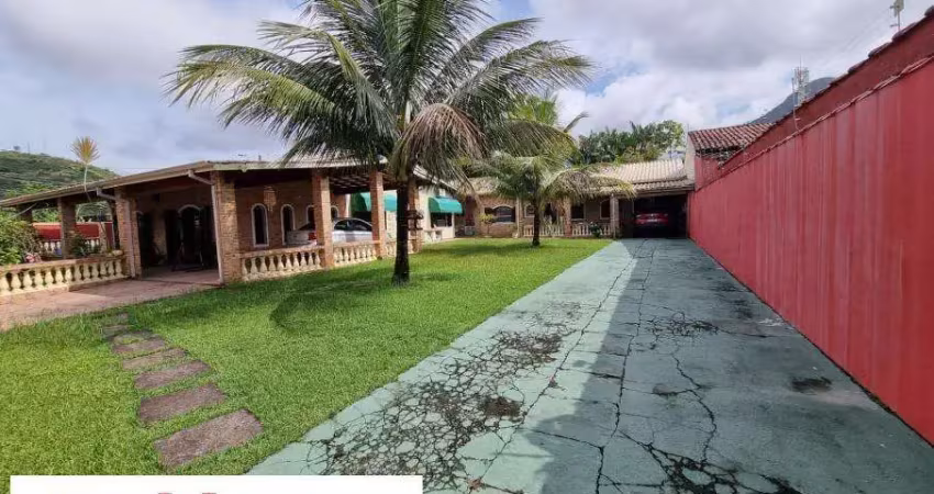 Casa com hidromassagem e piscina para venda na martim de sá, caraguatatuba