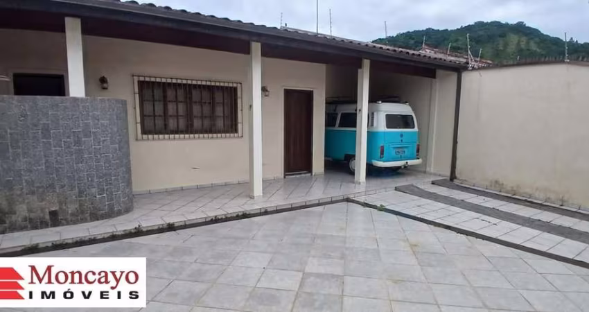 Casa em região central com 3 dormitórios - Aceita financiamento