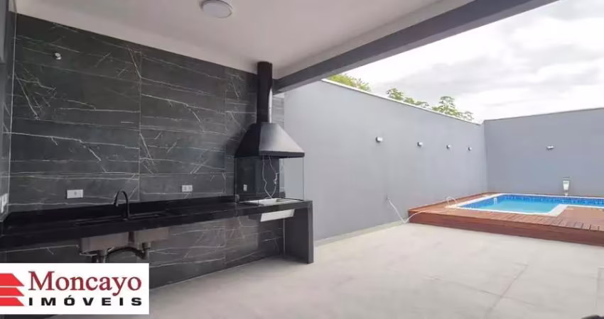 Casa moderna nova com piscina - Massaguaçu