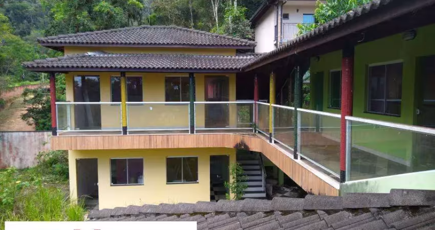 Vendo pousada - acabamento fino - nova - lagoínha - ubatuba