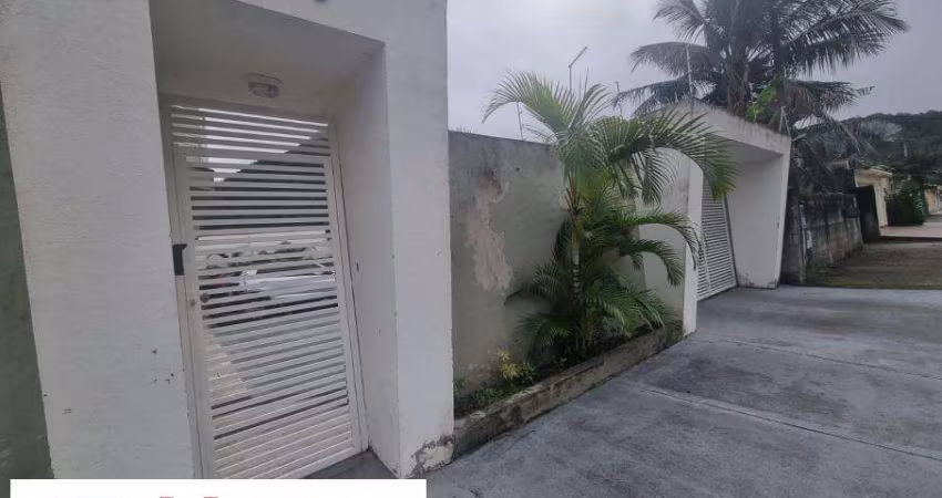 Sobrado em condomínio em ótima localização- Ac. Financiamento