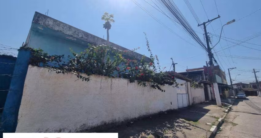 Casa em amplo lote de 500 ms² - Bairro Travessão