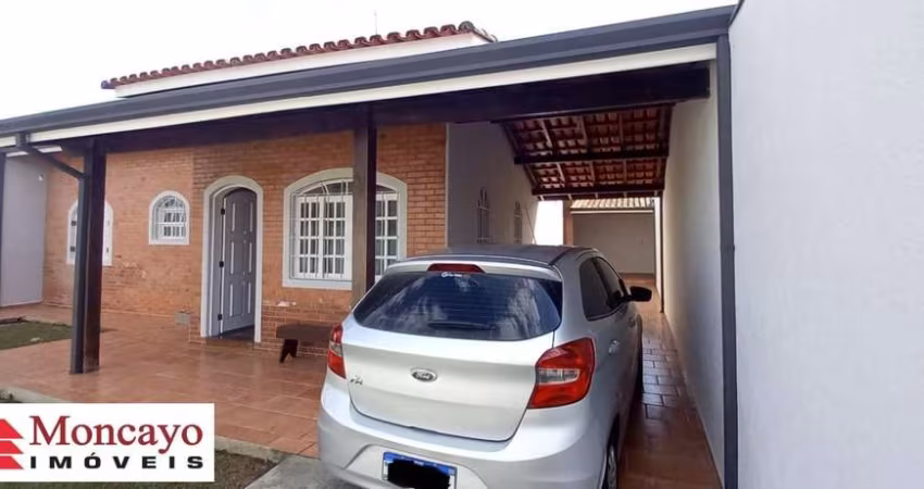 Excelente casa à venda em Caraguatatuba, Centro.