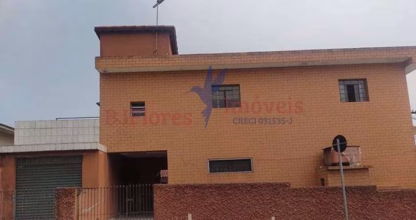Sobrado de esquina com Salão Comercial com 297,57m² no bairro Pauliceia em São Bernardo do Campo/SP