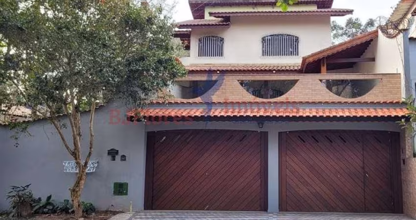 Sobrado de 254m² no bairro Eldorado em Diadema/SP