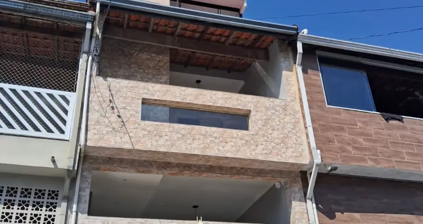 Sobrado a venda com 200m² de área construída no bairro vila das valsas em são bernardo do campo/sp