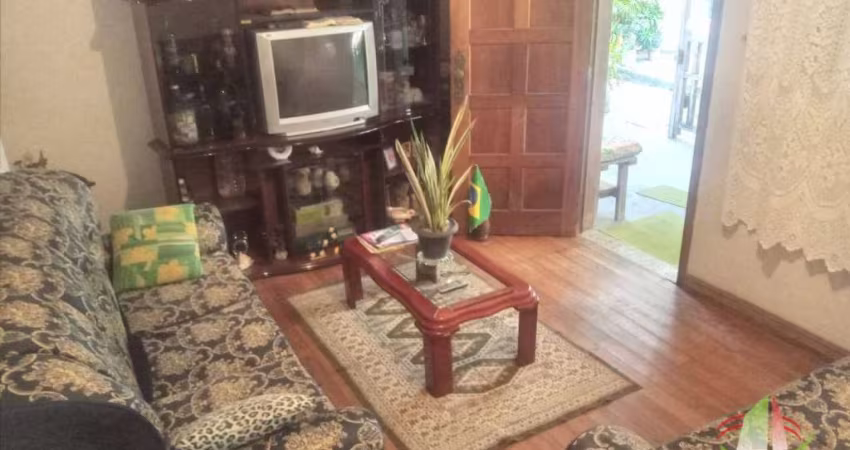 Casa com 2 dormitórios à venda, 650 m² por R$ 470.000,00 - Letícia - Belo Horizonte/MG