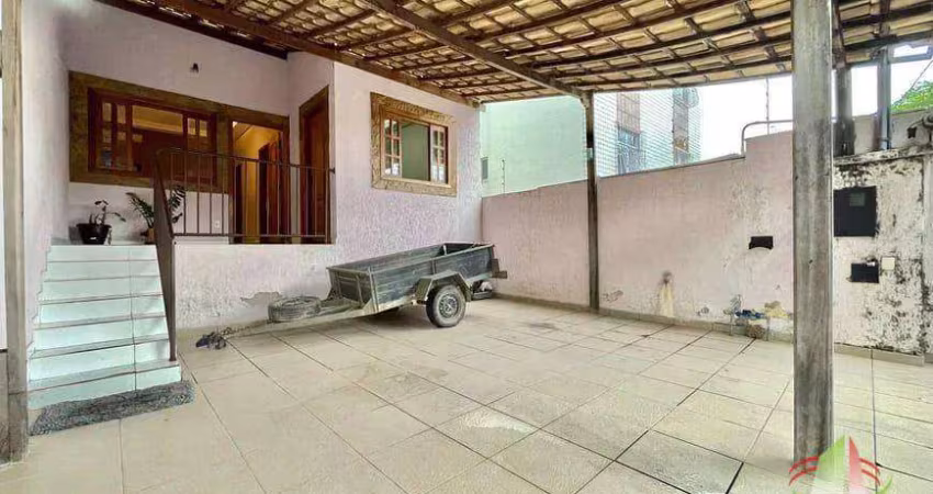 Casa linear com 3 quartos à venda, 180 m² por R$ 750.000 - Santa Amélia - Belo Horizonte/MG