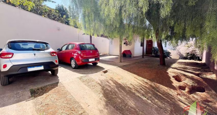 Casa em lote de 340m² com 3 quartos à venda, 340 m² por R$ 955.000 - Trevo - Belo Horizonte/MG