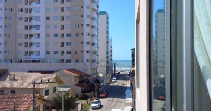 Apartamento Mobiliado,  Quadra mar, 3 Quartos uma Suíte, Gravatá Navegantes