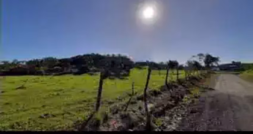 Terreno com 25 mil m², frente à br 101 balneário  piçarras, aceita permuta