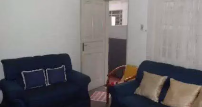 Excelente imóvel para investimento com 4 casas + salão comercial  !!