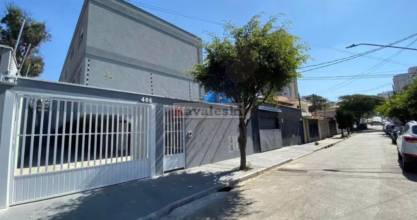 Sobrado Novo em condomínio fechado