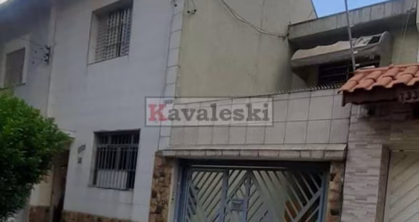 BAIXOU O VALOR !!Sobrado em òtimo estado Com 3 dormitórios 2 vagas - quintal - Próx Metrô