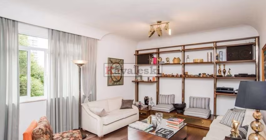 APARTAMENTO DE 183M² PRÓXIMO AO METRÔ!! Super charmoso, localização privilegiada. Venha conferir!!