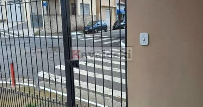 **  SOBRADO VAGO COM 3 DORMITÓRIOS PRÓXIMO A AV:DO CURSINO .