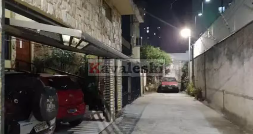 Casa térrea de vila fechada próx metrô sacomã / 2 dormitórios / 4 vagas /quintal