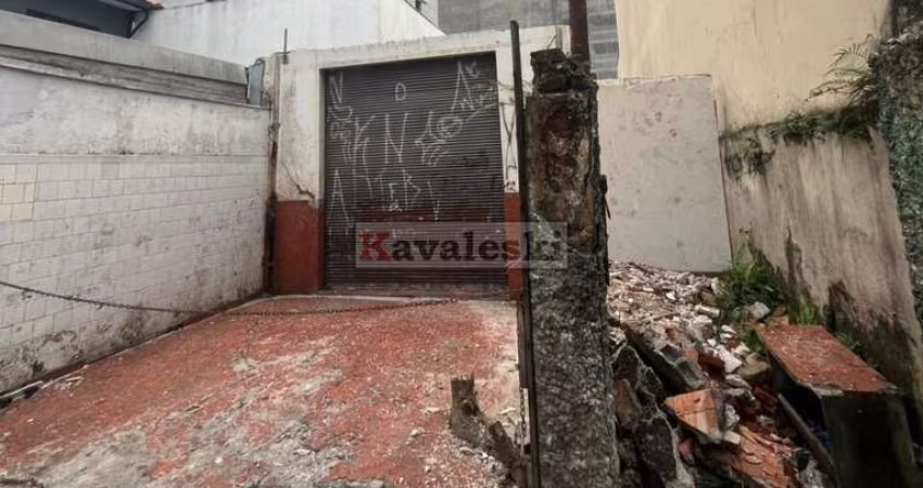** Excelente Terreno em Moema sendo ótimo para Investidores.