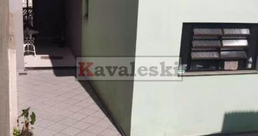 Sobrado reformado 3 dormitórios 2 vagas - Quintal - Òtima Localização