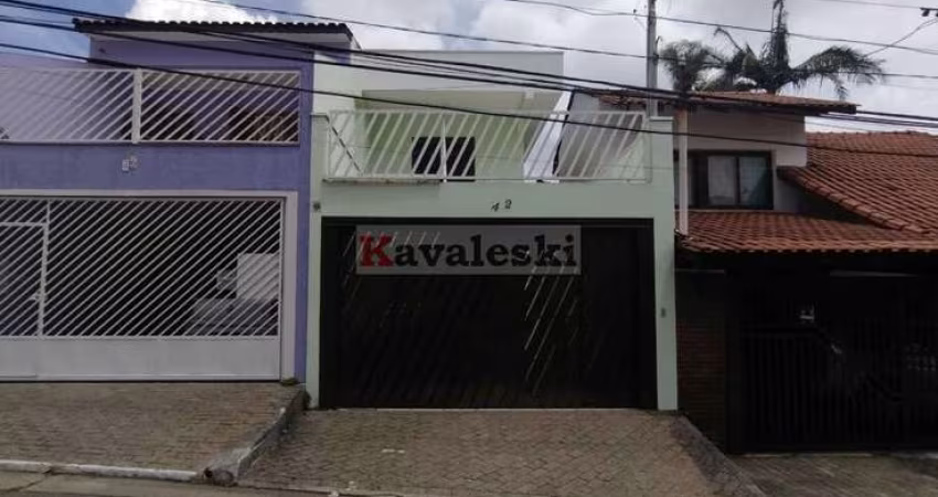 Sobrado com 2 quartos sendo 1 suíte mais quinta e 2 vagas na Vila das Mercês.