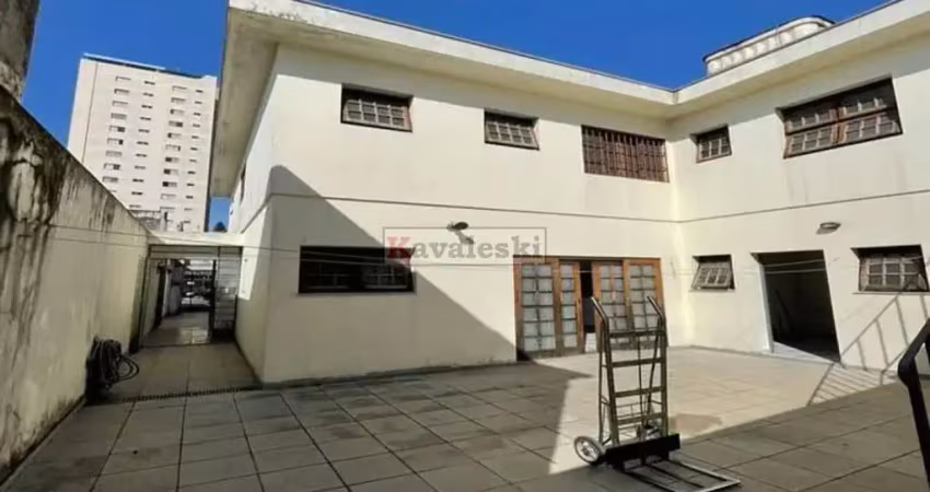 **   sobrado jardim da saúde com 3 suítes e 4 vagas de  garagem .com belo quintal .