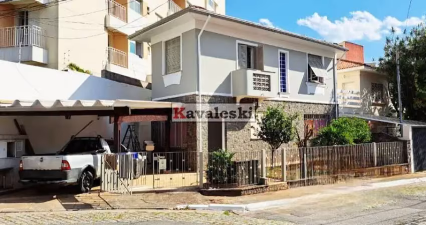 ** lindo sobrado a vendo do bairro da saúde, próximo ao metrô praça da árvore.