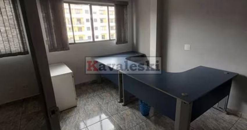 Sobreloja Comercial de 170m² localizado na Saúde.