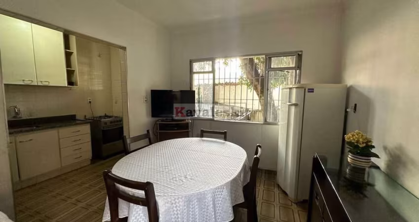 Casa c/ 3 dormitórios- Bairro  Jd Maria Estela -SP