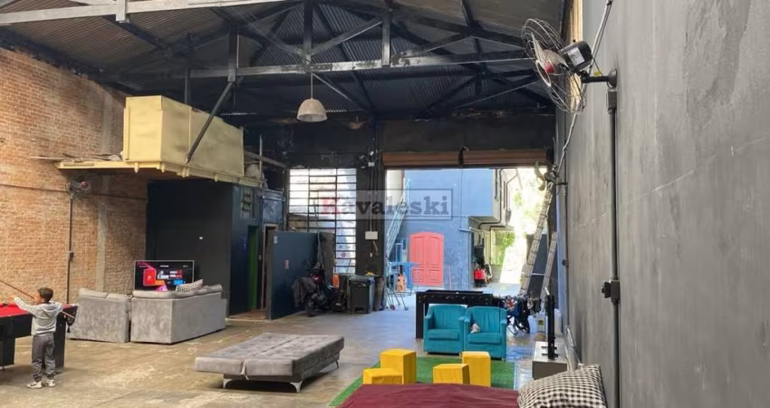 **Galpão para a locação no bairro do Brooklin, Zona Sul de São Paulo.
