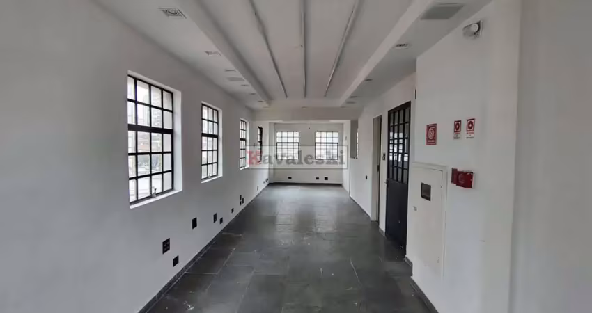 Casa comercial com 1 sala para alugar na Rua Belmiro de Almeida, --, Bosque da Saúde, São Paulo