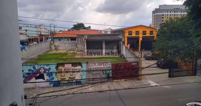 TERRENO NA VILA DAS MERCES COM 20 DE FRENTE POR 27 FUNDOS.