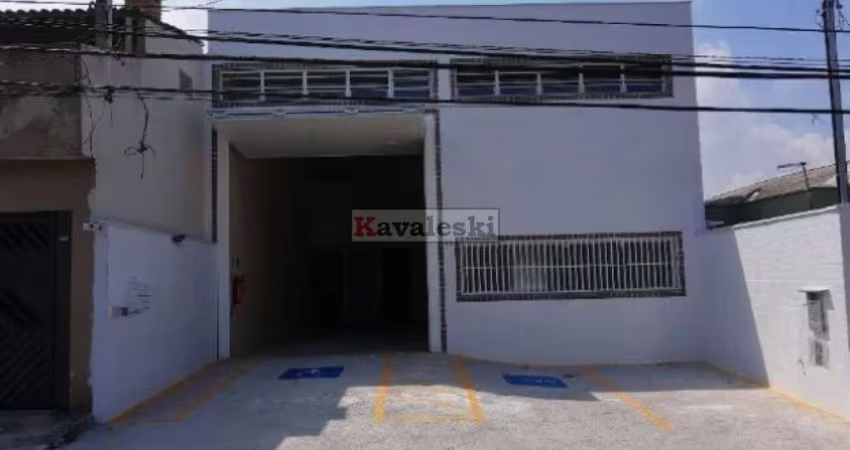 ** Galpão para a locação com 225 metros quadrados próximo à rodovia Anchieta em SBC