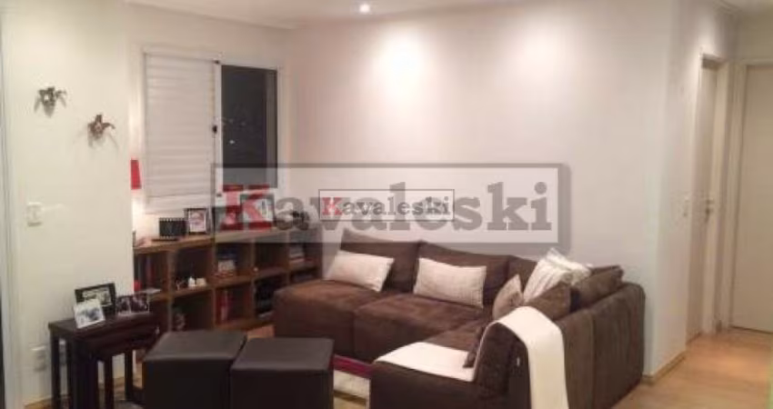 Apartamento ao lado do Metrô - 2 dormitórios 1 suite 2 vagas de garagem / 82 metros / Lazer