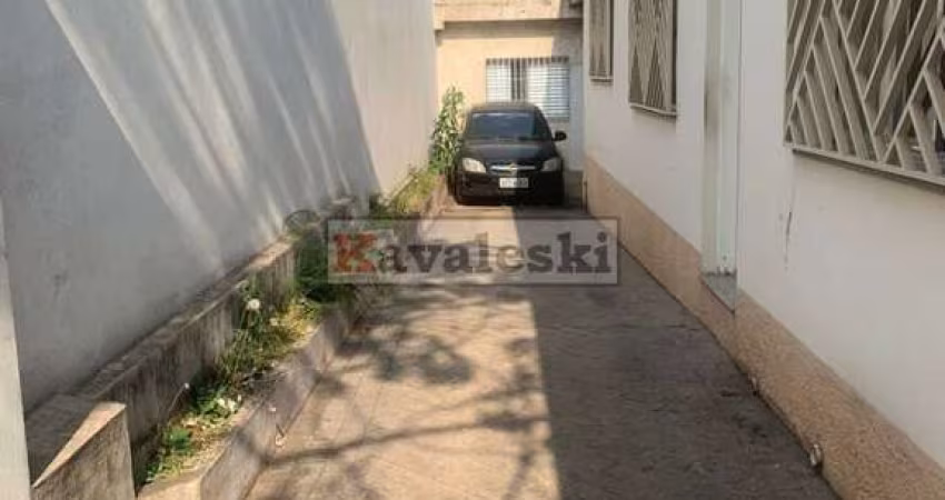 Casa Térrea (+) Galpão / 234 metros / 2 dormitórios 4 vagas / entrada lateral no Alto da Móoca