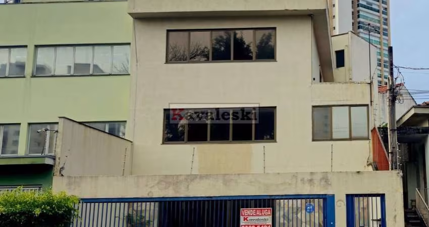 ** Prédio comercial para a locação próximo ao metrô praça de árvore.