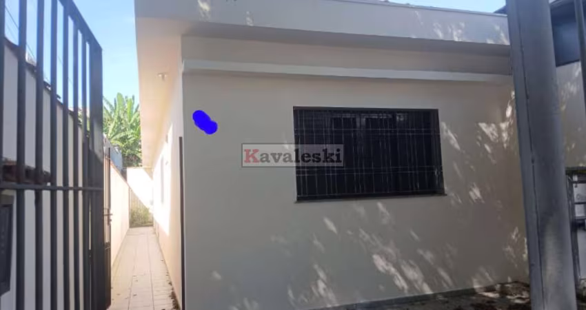Linda Casa Térrea Próx Metrô / 2 dormitórios 1 suite 2 wcs 2 vagas / Quintal / Oportunidade