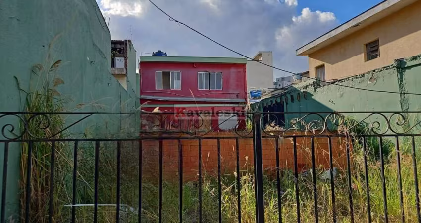 ** Terreno a venda no bairro Saúde