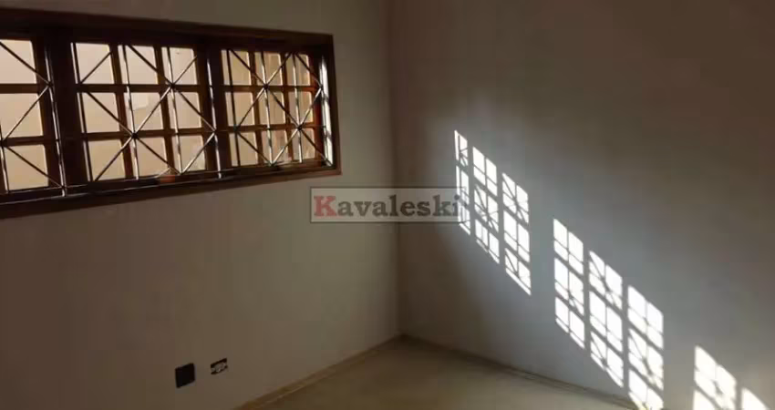** sobrando residencial/ comercial a venda próximo ao metrô saúde.