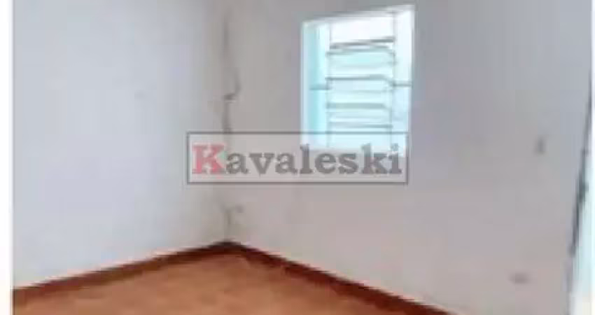 Casa com 2 quartos para alugar na Rua Tupinambaranas, --, Vila Lourdes, São Paulo