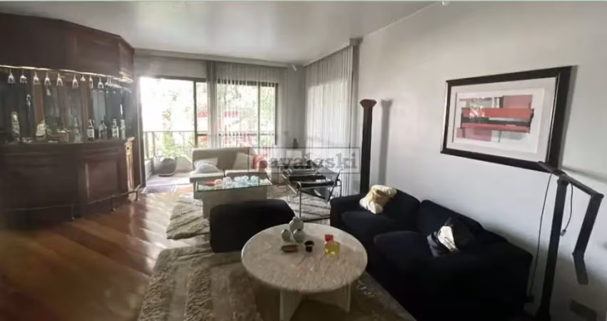 Apartamento com 3 quartos à venda na Avenida Chibarás, --, Moema, São Paulo