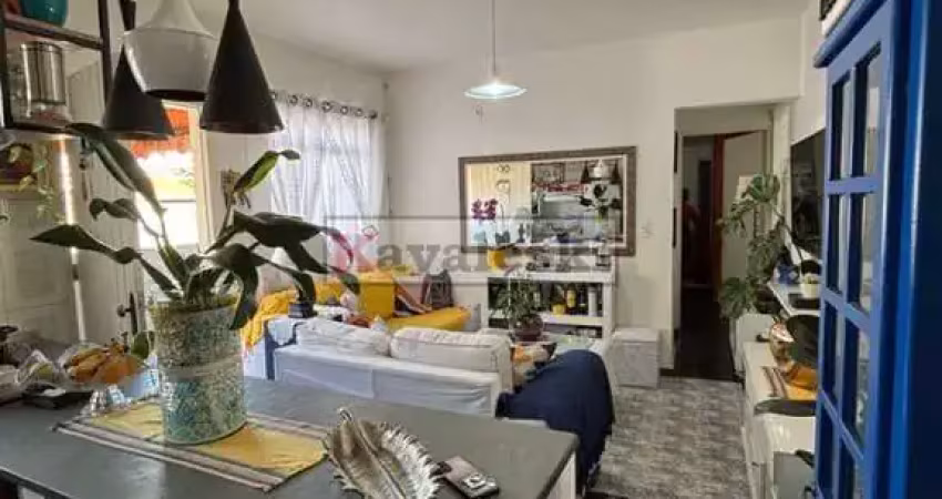 **terreno a venda com 3 casas no bairro vila monumento.