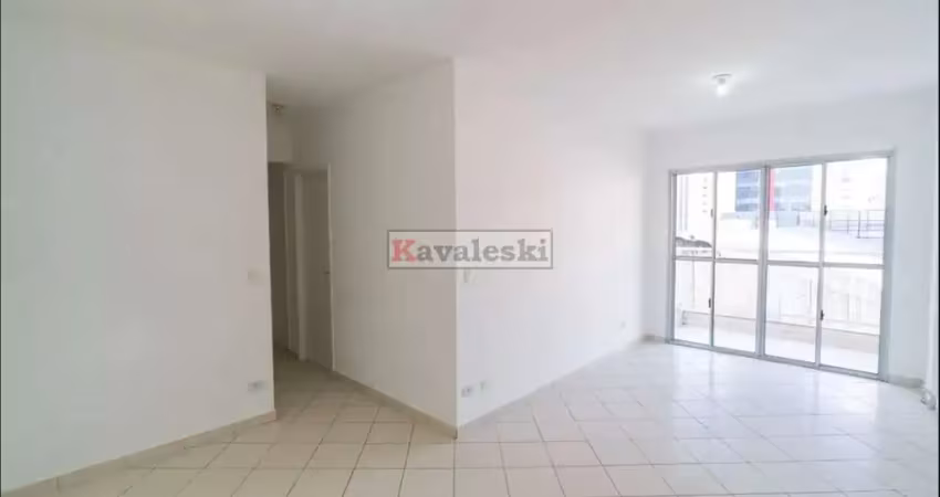 Apartamento com 3 quartos para alugar na Rua das Uvaias, --, Saúde, São Paulo