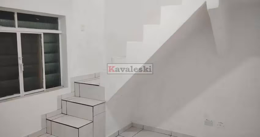 Casa com 2 quartos para alugar na Rua Caraípe, --, Vila Nair, São Paulo
